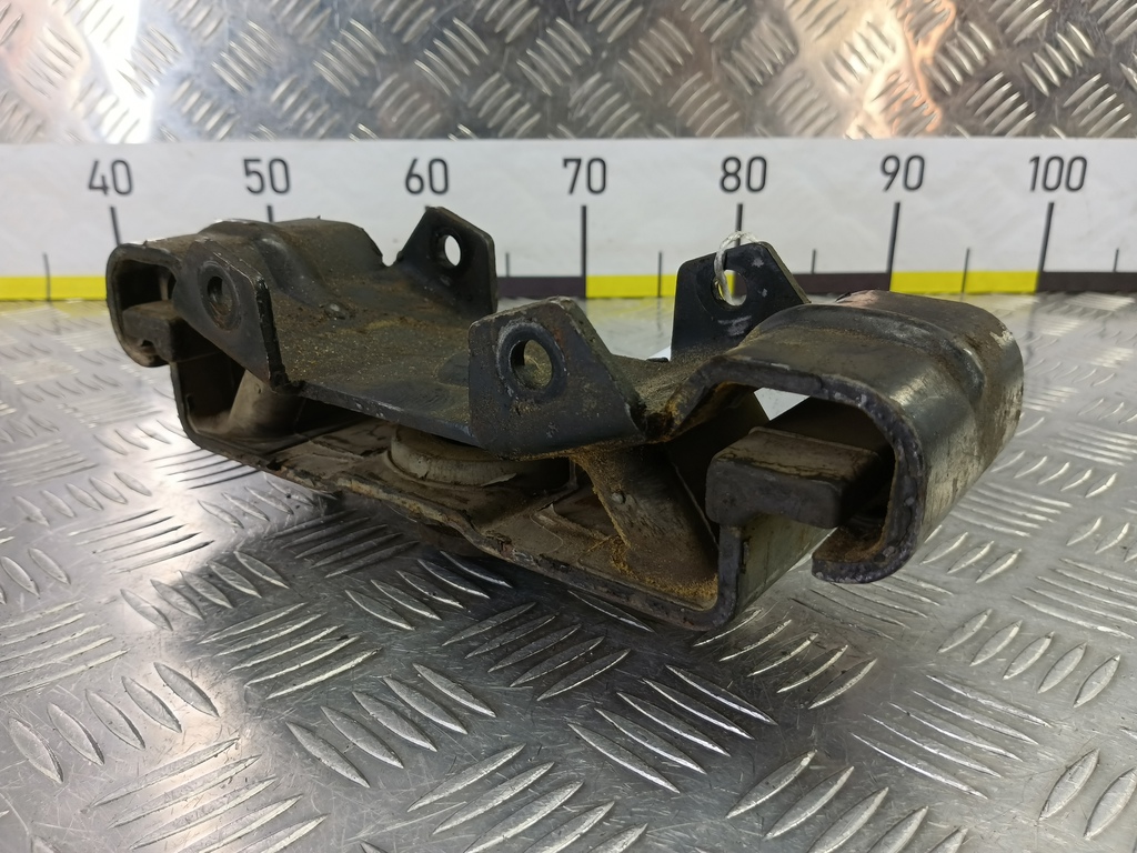 подушка кпп (гитара опора) MITSUBISHI L200   MR992717, 5460 рублей, Москва