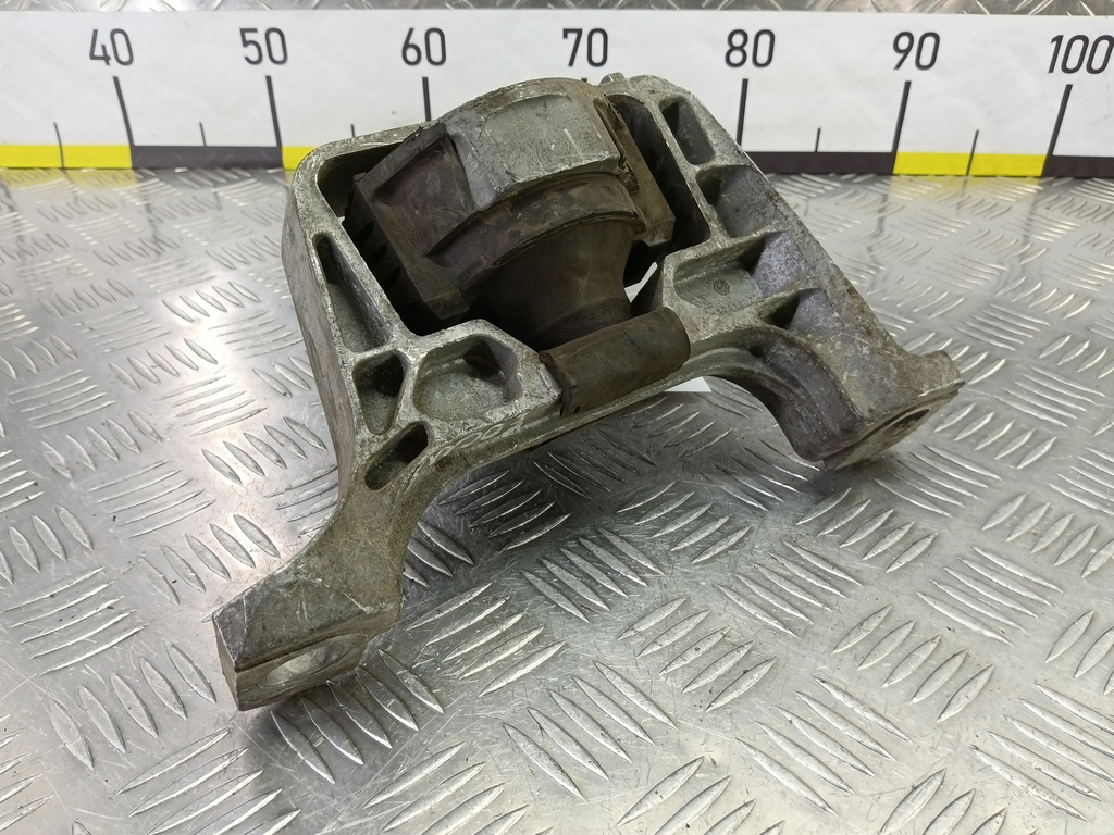 подушка двигателя (опора двс) FORD Focus Focus 1811940, 6730 рублей, Москва