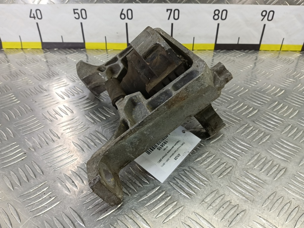 подушка двигателя (опора двс) FORD Focus Focus 1811940, 6730 рублей, Москва