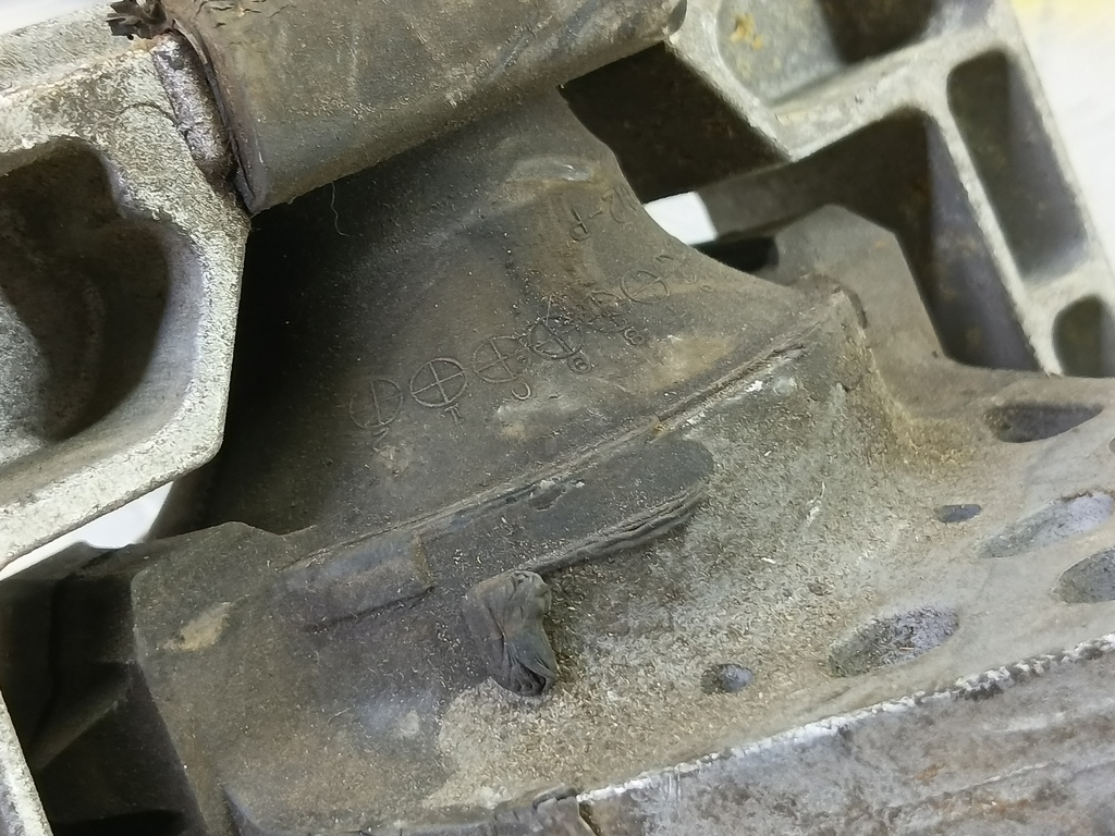 подушка двигателя (опора двс) FORD Focus Focus 1811940, 6730 рублей, Москва