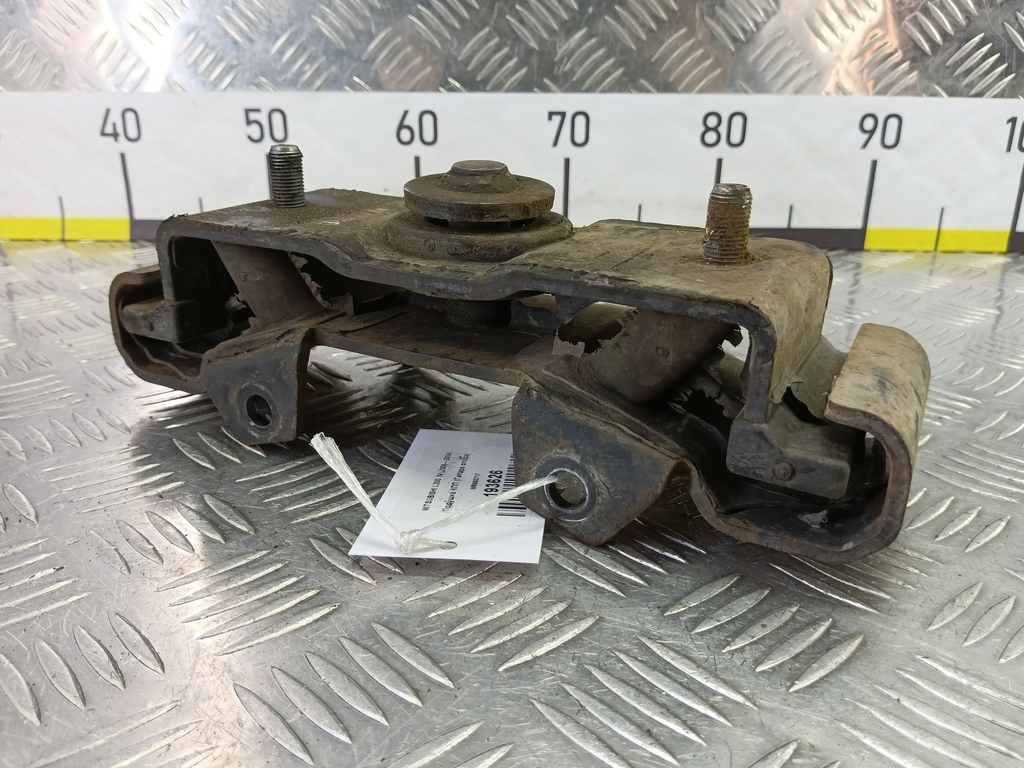 подушка кпп (гитара опора) MITSUBISHI L200   MR992717, 5460 рублей, Москва