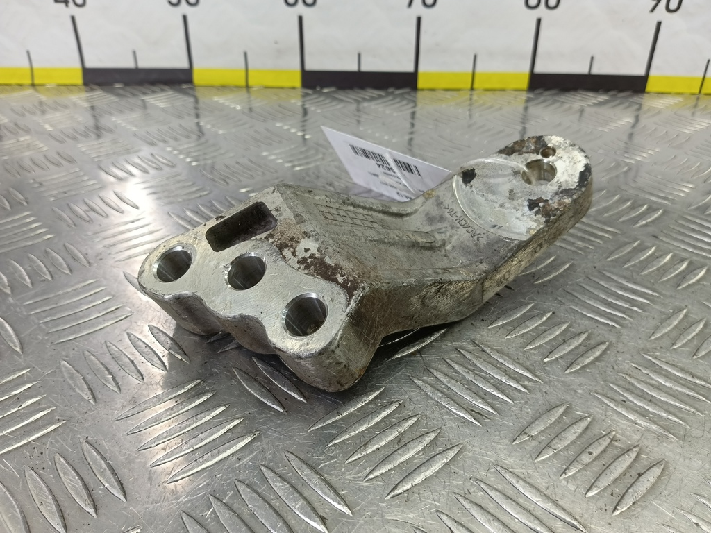 кронштейн двигателя (двс) Kia Ceed  218152H200, 520 рублей, Москва