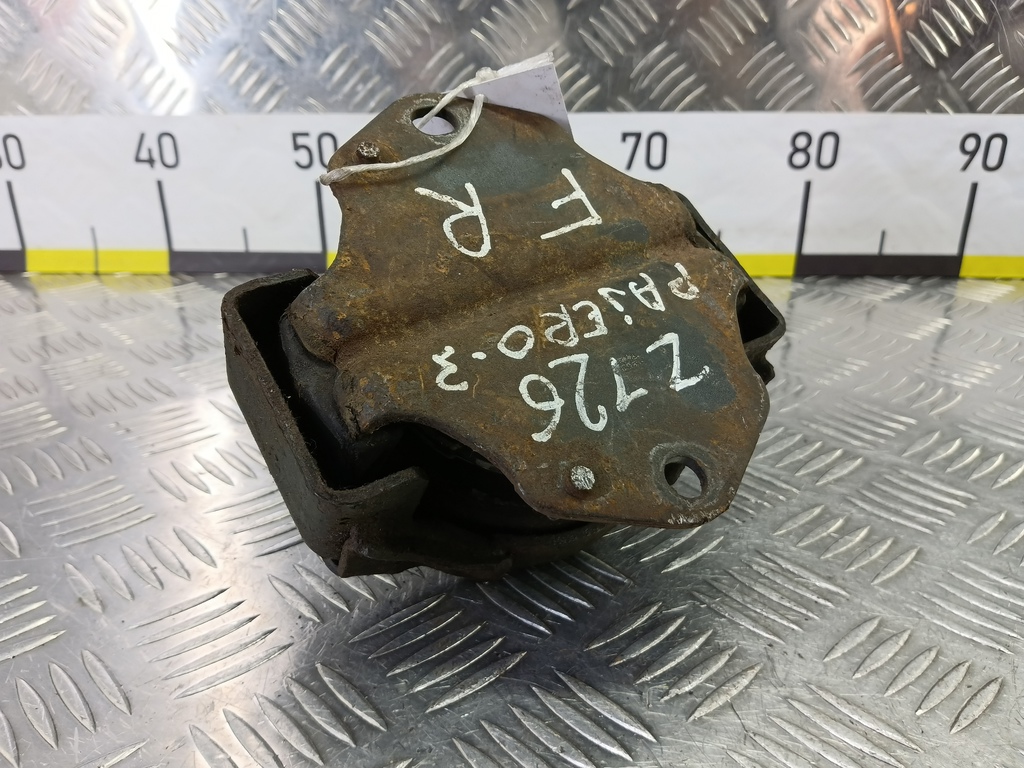 подушка двигателя (опора двс) MITSUBISHI PAJERO  MR554231, 2010 рублей, Москва