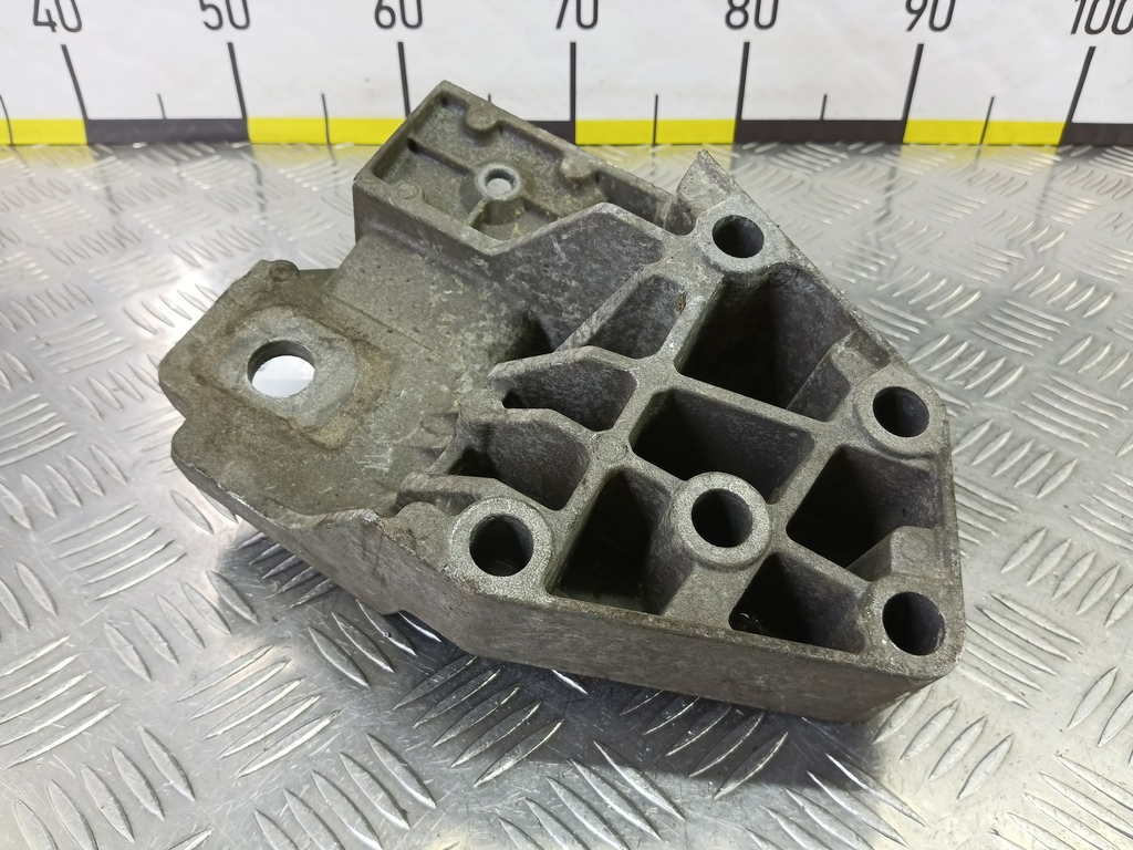 кронштейн двигателя (двс) LAND ROVER FREELANDER 2.2 TD MT (150 л.с.)Freelander  II (2006—2010) Внедорожник LR004510, 980 рублей, Москва