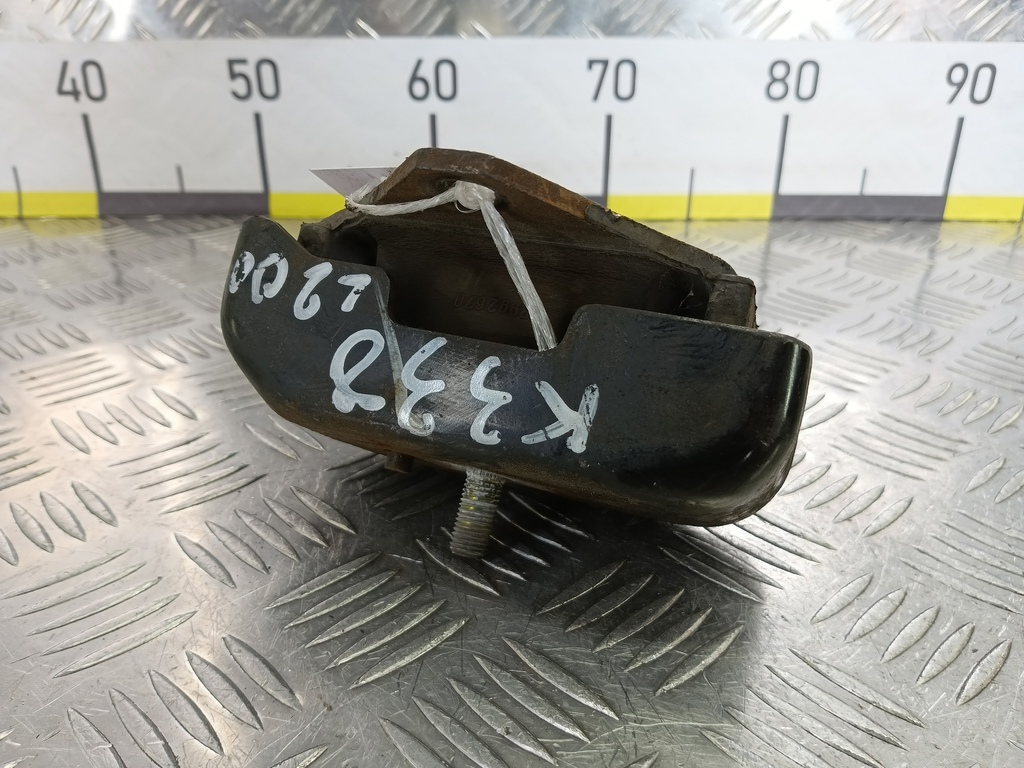 подушка двигателя (опора двс) MITSUBISHI L200  2.5 DI-D MT (136 л.с.)L200  IV (2006—2014) Пикап MR992670, 750 рублей, Москва