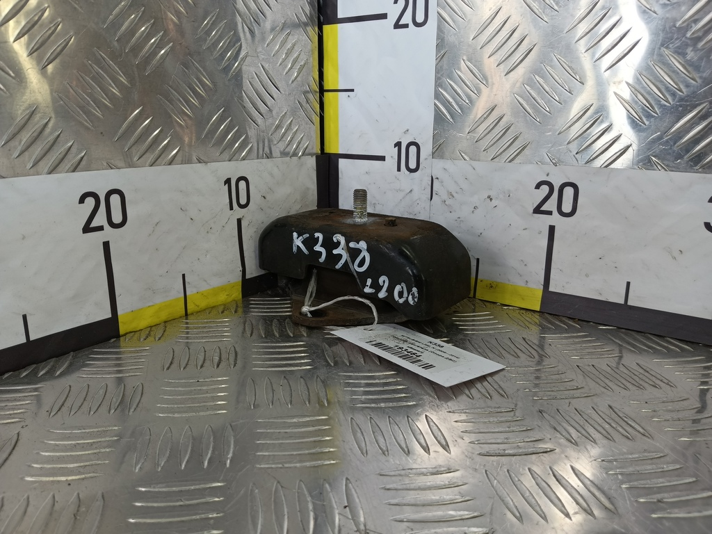 подушка двигателя (опора двс) MITSUBISHI L200  2.5 DI-D MT (136 л.с.)L200  IV (2006—2014) Пикап MR992670, 750 рублей, Москва