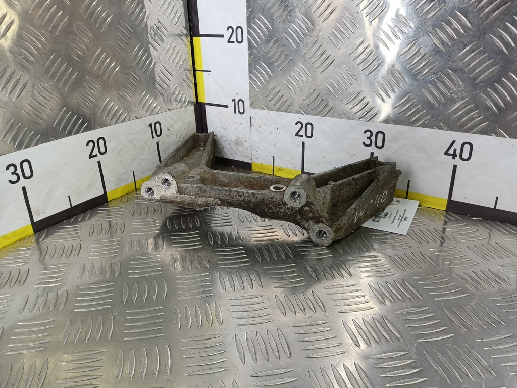 кронштейн двигателя (двс) LAND ROVER FREELANDER 2.5 AT (177 л.с.)Freelander  I (1997—2003) Внедорожник KKU107650L, 980 рублей, Москва