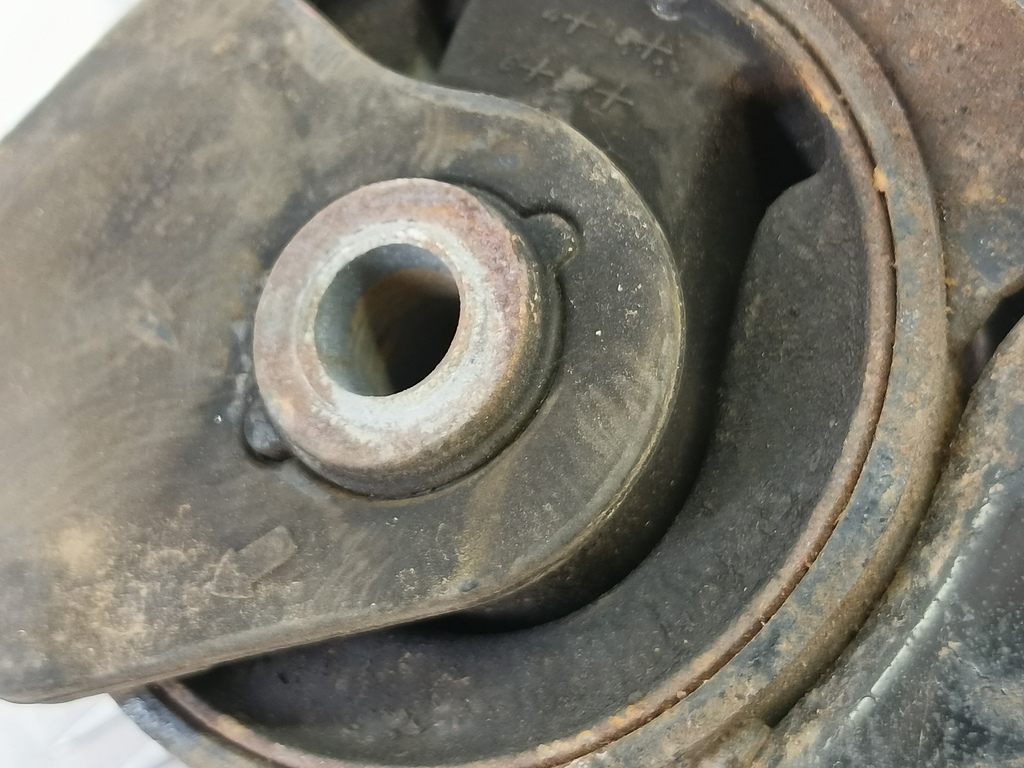 подушка двигателя (опора двс) Hyundai TUCSON 2.0 CRDi AT (112 л.с.)Tucson  I (2004—2011) Внедорожник 218302E200, 1440 рублей, Москва