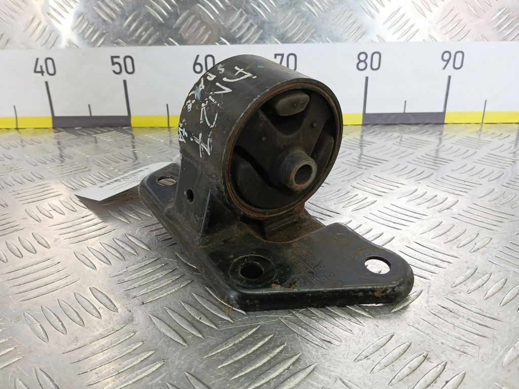 подушка двигателя (опора двс) MITSUBISHI Space Star  MR131004, 1900 рублей, Москва