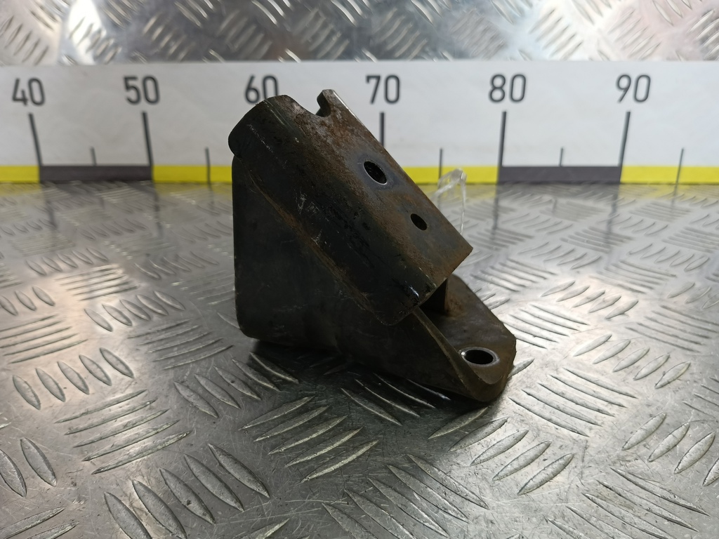 кронштейн двигателя (двс) MITSUBISHI L200  2.5 DI-D MT (136 л.с.)L200  IV (2006—2014) Пикап 1091A079, 520 рублей, Москва