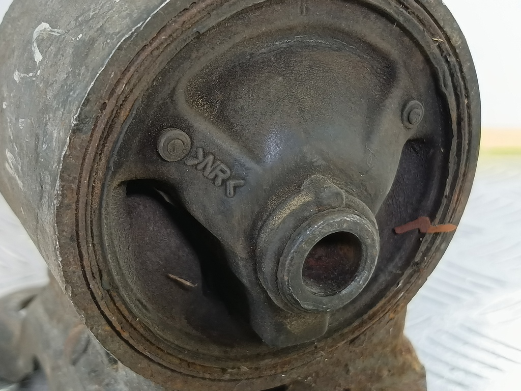 подушка двигателя (опора двс) MITSUBISHI LANCER  MR961540, 2360 рублей, Москва