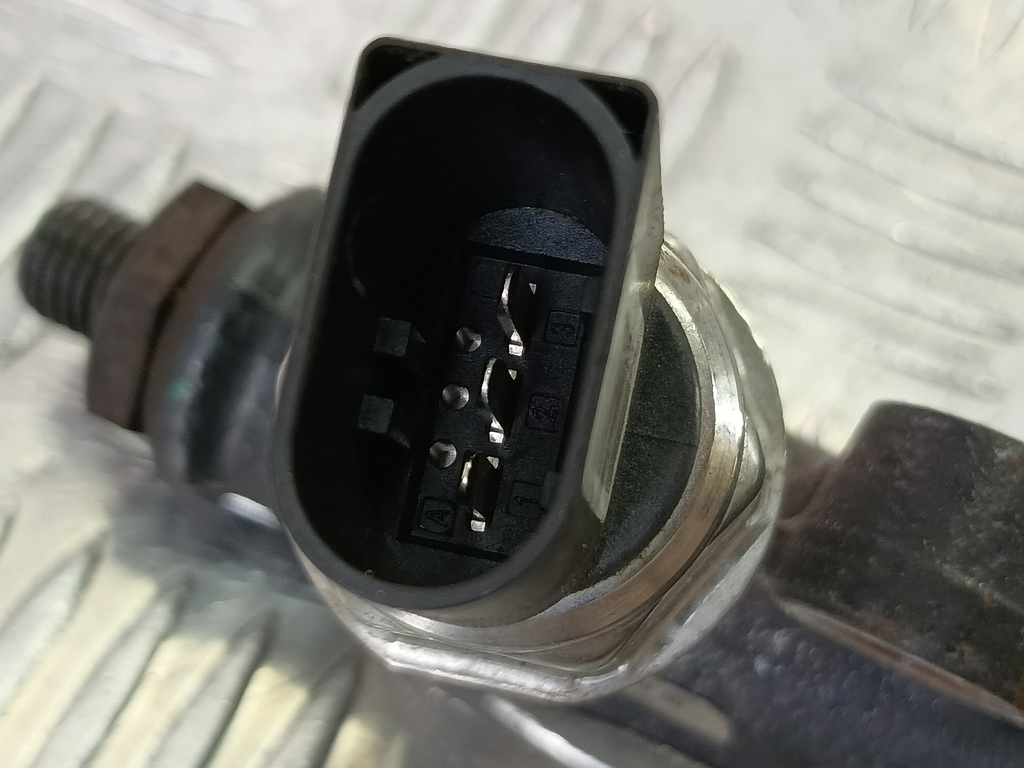 рампа топливная Jaguar XF 2.7 AT (207 л.с.)XF  I (2007—2011) Седан C2S43326, 3160 рублей, Москва