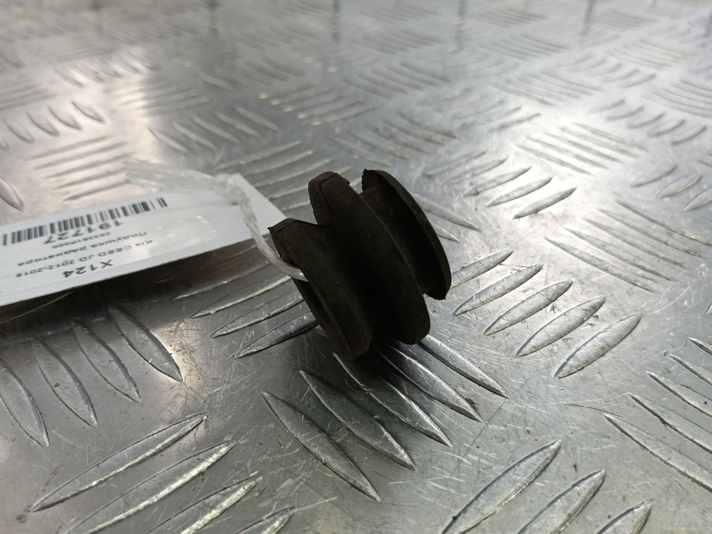 подушка радиатора Kia Ceed  253361P000, 750 рублей, Москва