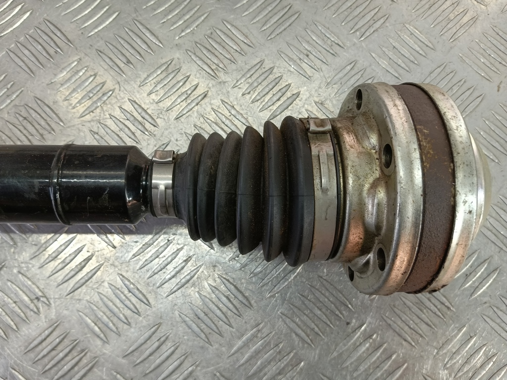 привод AUDI A3 (8V) 2016-2019  5Q0407272E, 9030 рублей, Москва