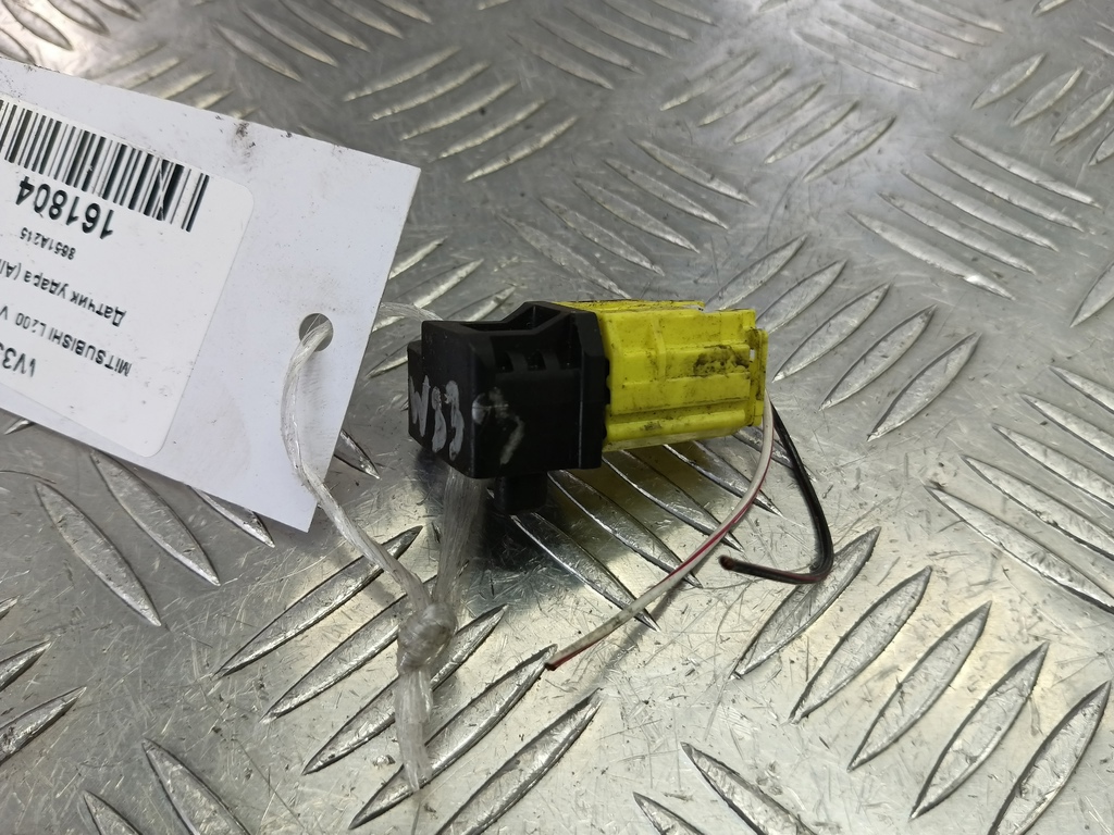 датчик удара (air bag) MITSUBISHI L200  2.4 DID AT (154 л.с.)L200  V (2015—2019) Пикап 8651A245, 860 рублей, Москва