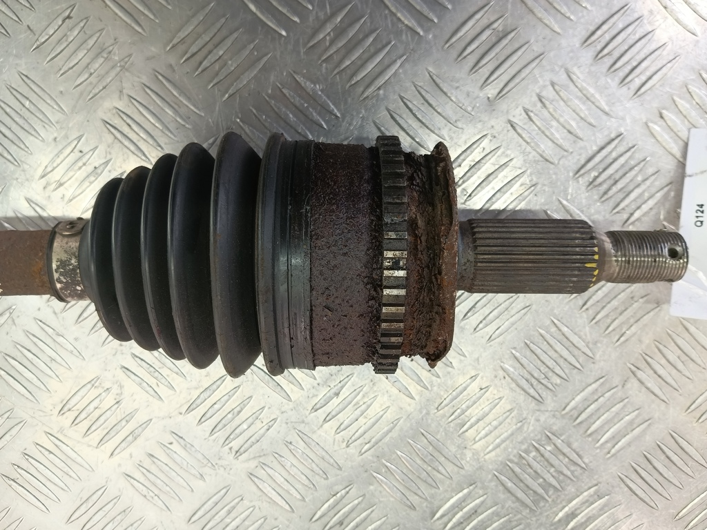 привод MITSUBISHI L200  2.5 DI-D MT (136 л.с.)L200  IV (2006—2014) Пикап MR580692, 2700 рублей, Москва