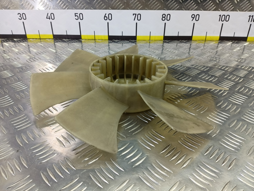 крыльчатка вентилятора MAZDA CX-7  L37H15140, 1780 рублей, Москва