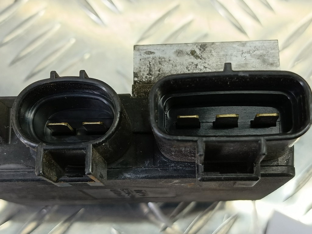 блок управления вентилятором MAZDA CX-7  LFB71515Y, 980 рублей, Москва