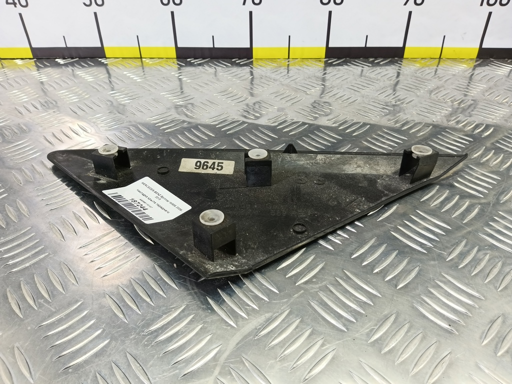 накладка крыла переднего MERCEDES-BENZ Sprinter  A9068110107, 1090 рублей, Москва