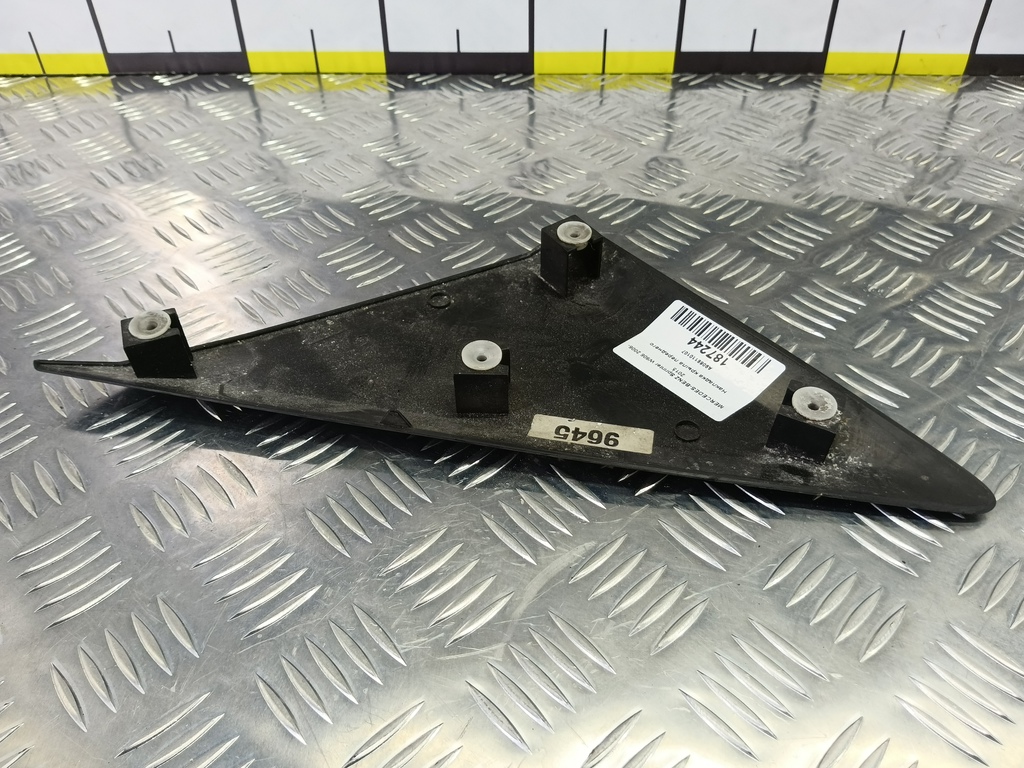 накладка крыла переднего MERCEDES-BENZ Sprinter  A9068110107, 1090 рублей, Москва