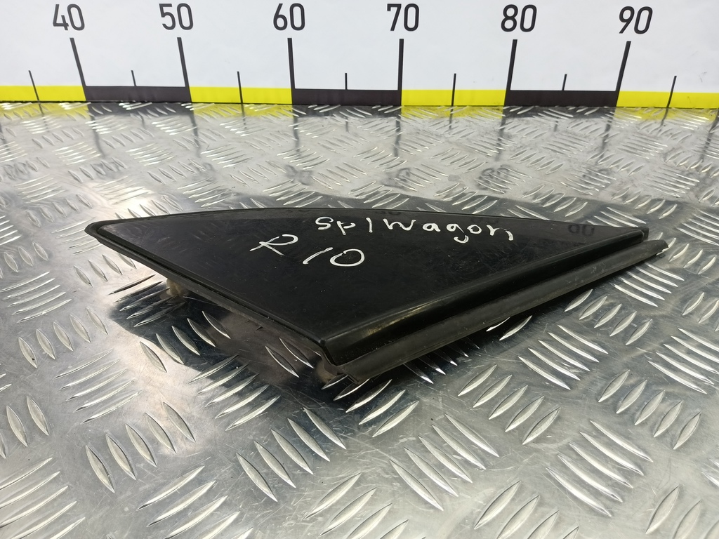 накладка крыла переднего MITSUBISHI Space Wagon  MR342009, 980 рублей, Москва