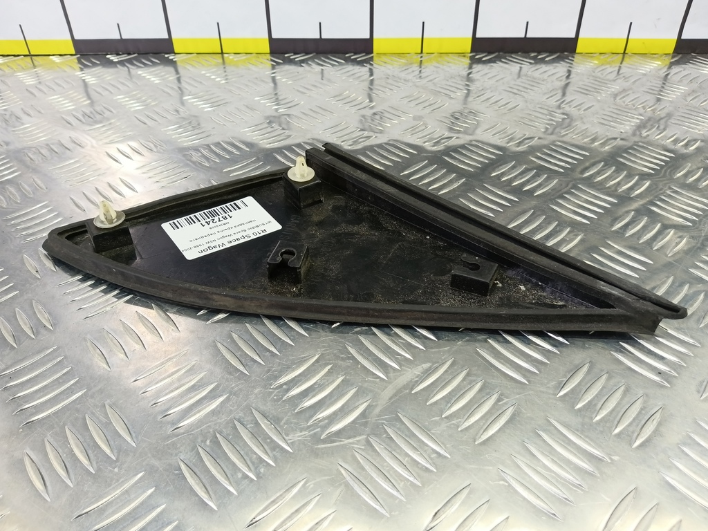 накладка крыла переднего MITSUBISHI Space Wagon  MR342009, 980 рублей, Москва