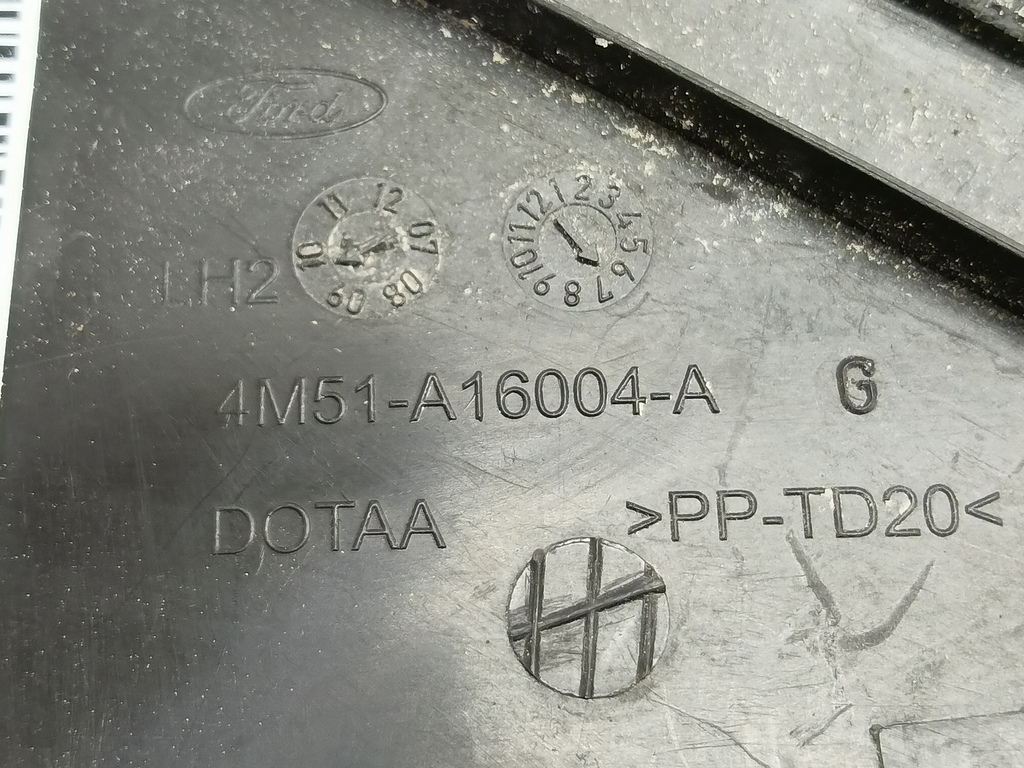 накладка крыла переднего FORD Focus Focus 1683640, 980 рублей, Москва