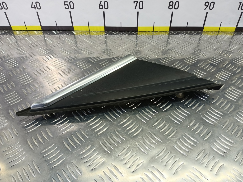 накладка крыла переднего FORD Focus  1730622, 980 рублей, Москва