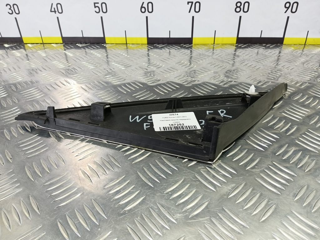 накладка крыла переднего FORD Focus  1730622, 980 рублей, Москва
