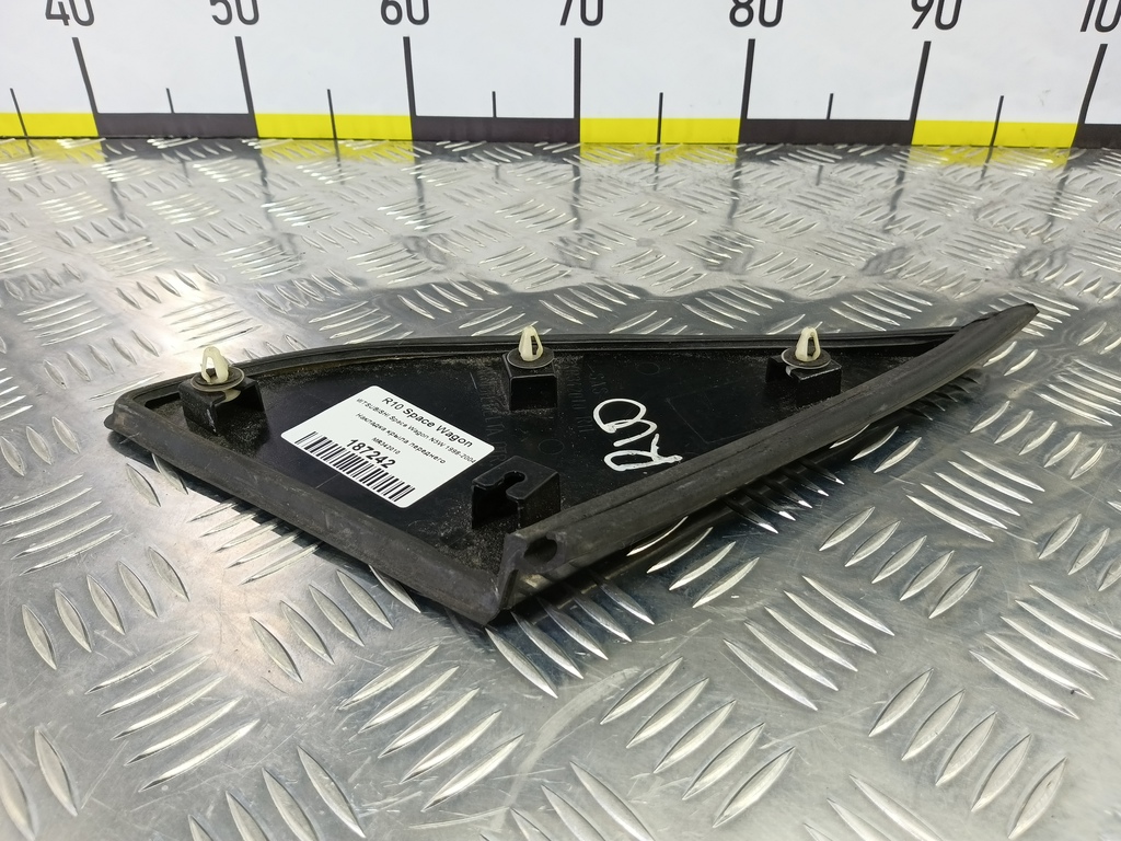 накладка крыла переднего MITSUBISHI Space Wagon  MR342010, 980 рублей, Москва