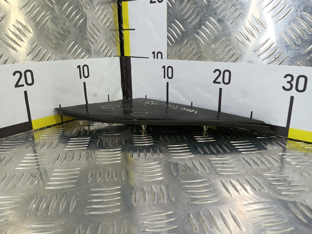 накладка крыла переднего MITSUBISHI Space Wagon  MR342010, 980 рублей, Москва