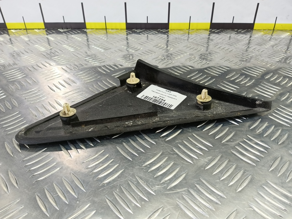 накладка крыла переднего FORD Focus Focus 1683640, 980 рублей, Москва