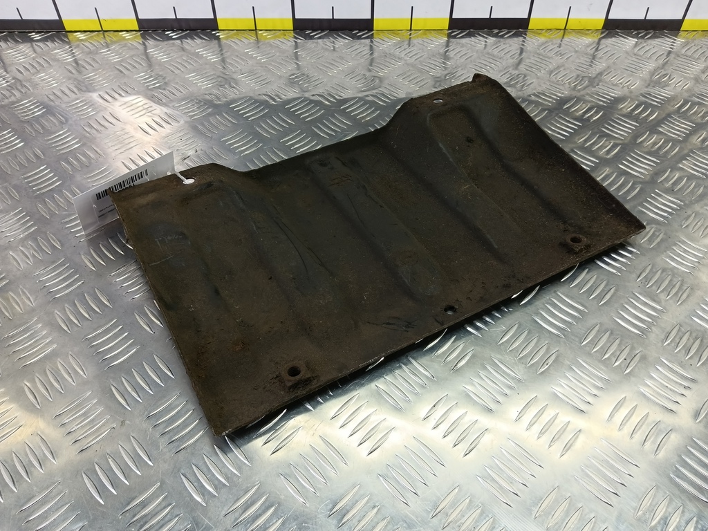 дефлектор радиатора (пыльник) LAND ROVER DISCOVERY  KRB000122, 3620 рублей, Москва