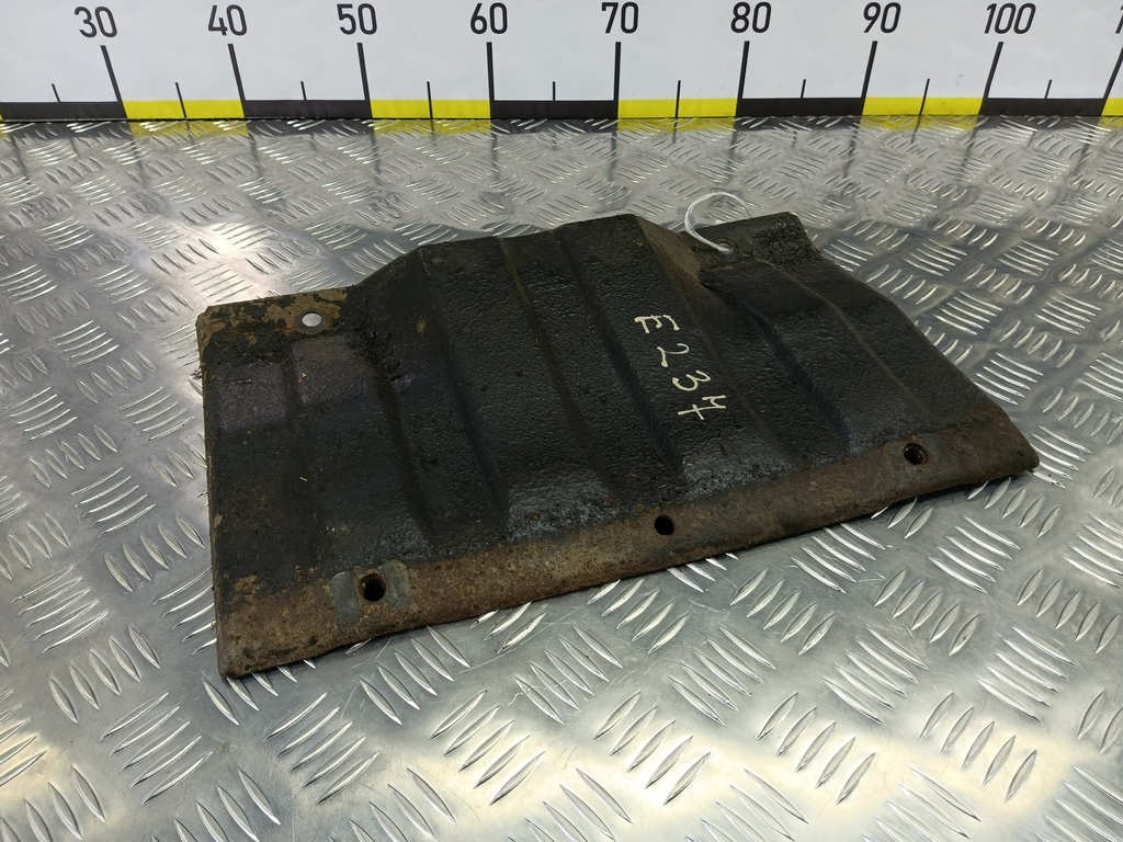 дефлектор радиатора (пыльник) LAND ROVER DISCOVERY  KRB000122, 3620 рублей, Москва