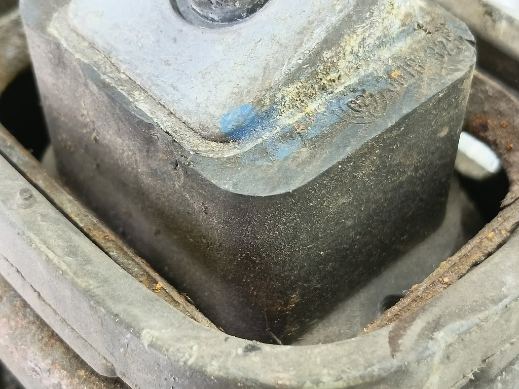 подушка двигателя (опора двс) LAND ROVER RANGE ROVER  KKB000270, 4430 рублей, Москва