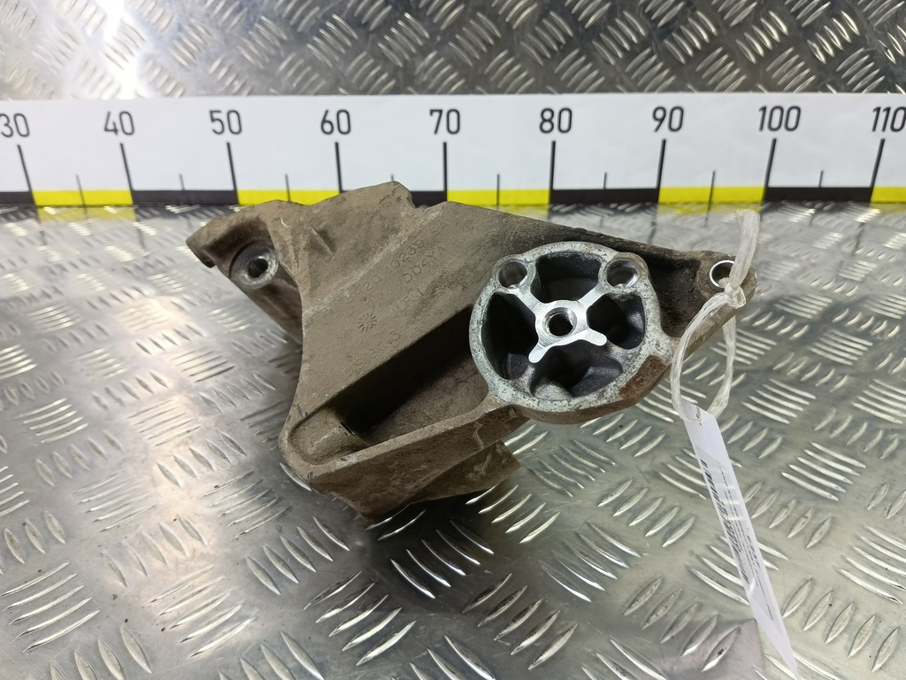 кронштейн генератора LAND ROVER DISCOVERY  YLU500290, 750 рублей, Москва