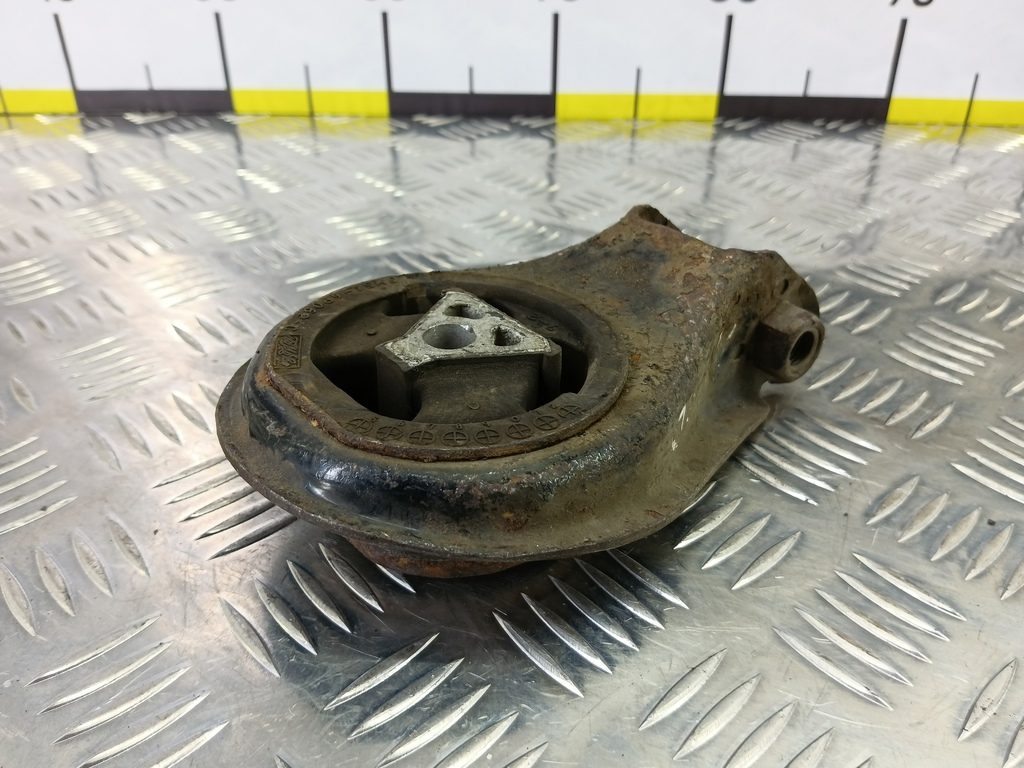 подушка двигателя (опора двс) MAZDA 3  BP4K39040F, 980 рублей, Москва