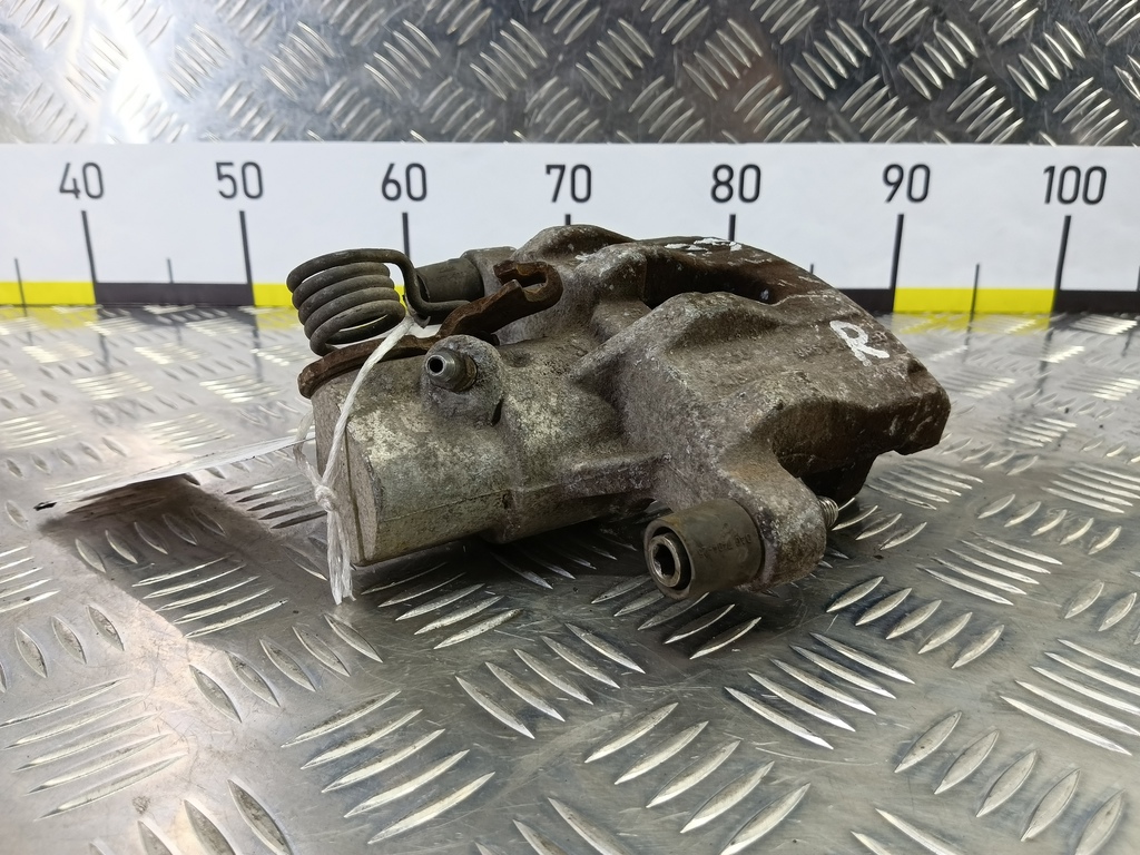 суппорт FORD Focus 2.0 AMT (160 л.с.)Focus  III рестайлинг (2014—2019) Седан 1761755, 6380 рублей, Москва