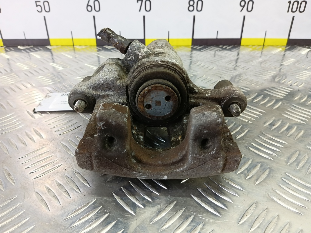 суппорт FORD Focus 2.0 AMT (160 л.с.)Focus  III рестайлинг (2014—2019) Седан 1761755, 6380 рублей, Москва