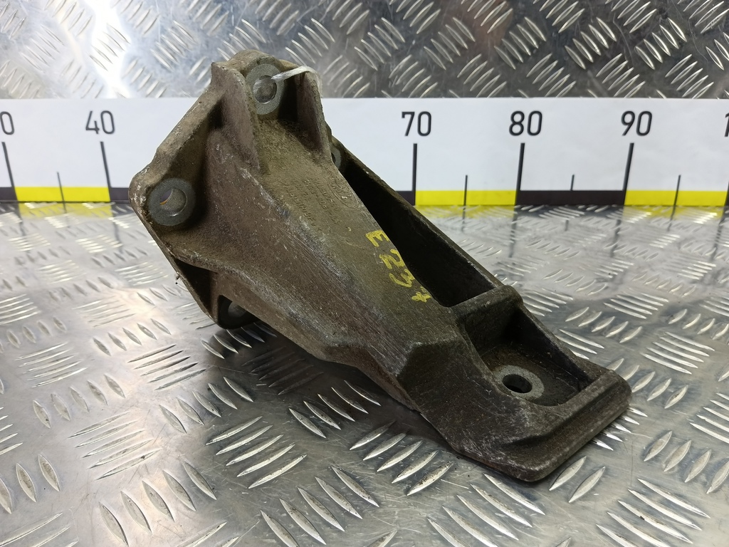 кронштейн двигателя (двс) LAND ROVER DISCOVERY  KKU500580, 520 рублей, Москва