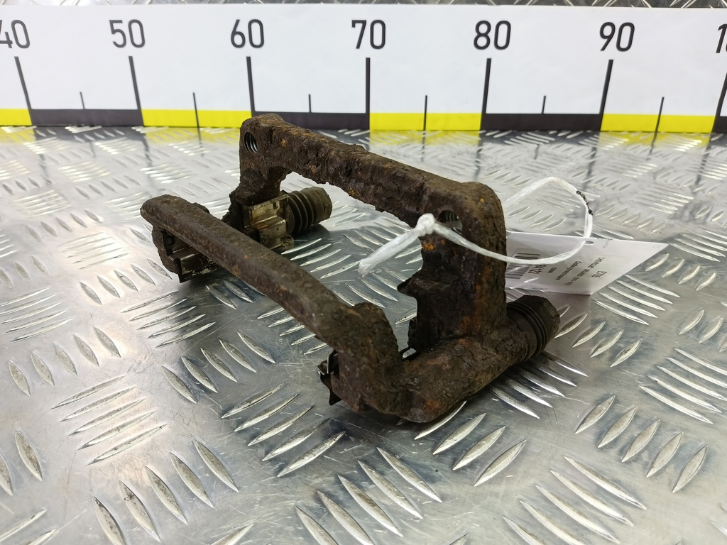 скоба суппорта CHEVROLET  ORLANDO 1.8 AT (141 л.с.)Orlando  I (2010—2018) Минивэн 13300900, 3050 рублей, Москва