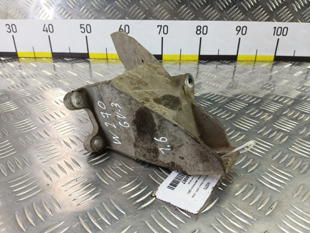 кронштейн двигателя (двс) SUZUKI Grand Vitara 2.0 4WD MT (140 л.с.)Grand Vitara  II (2005—2008) Внедорожник 1164164J00, 630 рублей, Москва