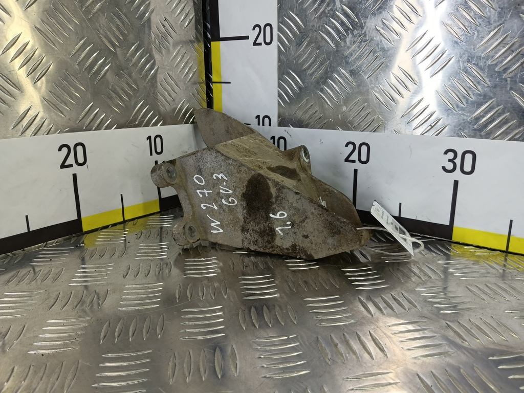 кронштейн двигателя (двс) SUZUKI Grand Vitara 2.0 4WD MT (140 л.с.)Grand Vitara  II (2005—2008) Внедорожник 1164164J00, 630 рублей, Москва