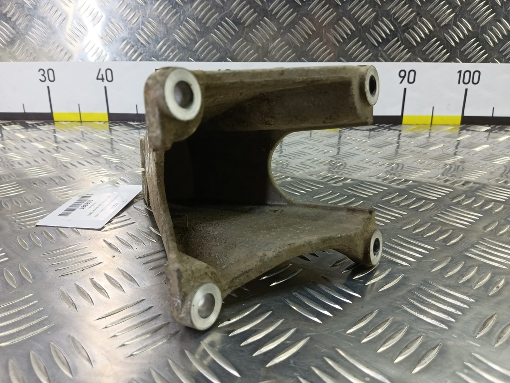 кронштейн двигателя (двс) SUZUKI Grand Vitara 2.0 4WD MT (140 л.с.)Grand Vitara  II (2005—2008) Внедорожник 1165164J00, 520 рублей, Москва