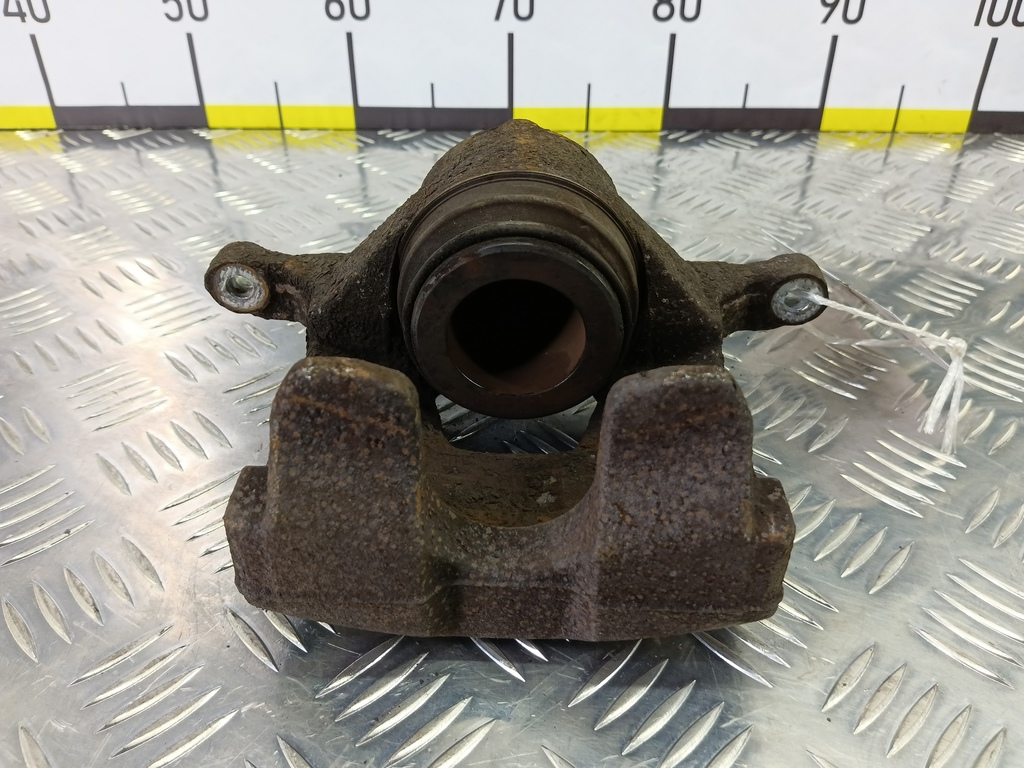 суппорт CHEVROLET  Cruze 1.8 MT (141 л.с.)Cruze  I рестайлинг (2012—2015) Хетчбэк 13301190, 1670 рублей, Москва