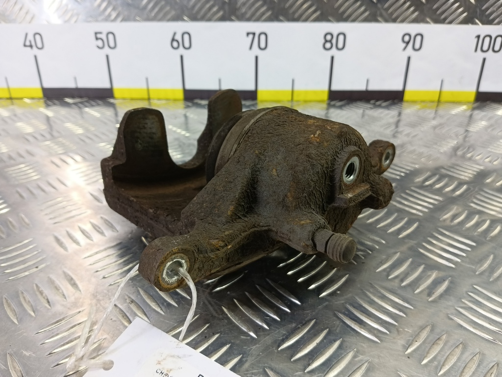 суппорт CHEVROLET  Cruze 1.8 MT (141 л.с.)Cruze  I рестайлинг (2012—2015) Хетчбэк 13301190, 1670 рублей, Москва