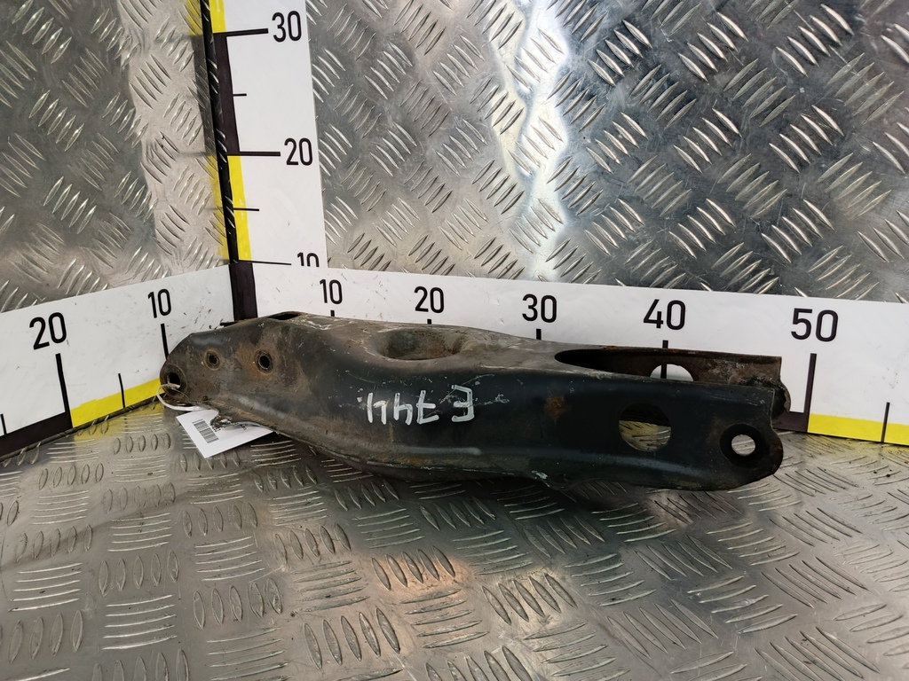 рычаг MERCEDES-BENZ E-класс E 220d 2.1 5G-Tronic (170 л.с.)E-класс  W212/S212/C207/A207 (2009—2013) Седан A2043503506, 1550 рублей, Москва