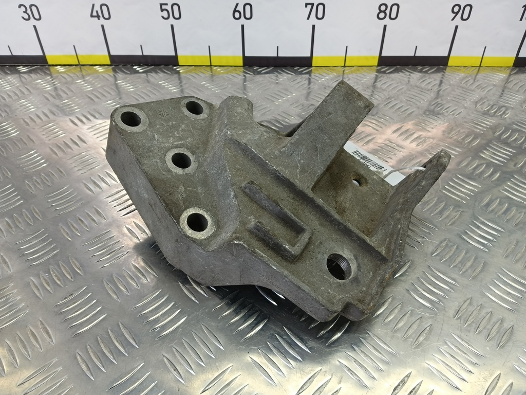 кронштейн двигателя (двс) LAND ROVER FREELANDER  LR004510, 980 рублей, Москва