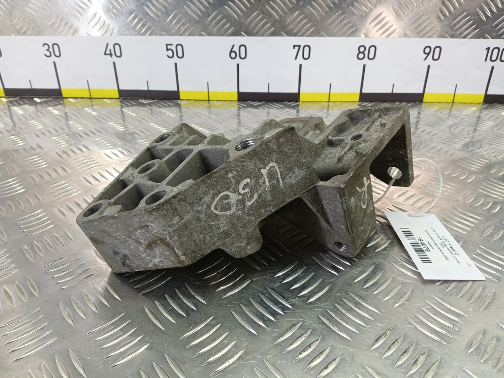 кронштейн двигателя (двс) LAND ROVER FREELANDER  LR004510, 980 рублей, Москва