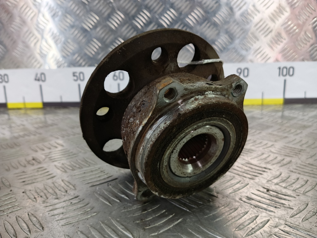 ступица MERCEDES-BENZ E-класс E 220d 2.1 5G-Tronic (170 л.с.)E-класс  W212/S212/C207/A207 (2009—2013) Седан A2119810227, 750 рублей, Москва